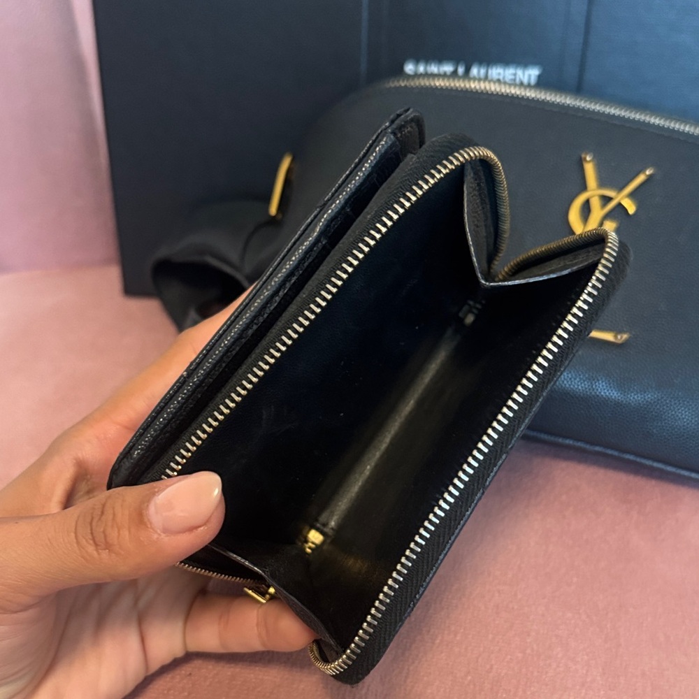✨ SALE ✨ Saint Laurent Wallet - Picture 12 of 12